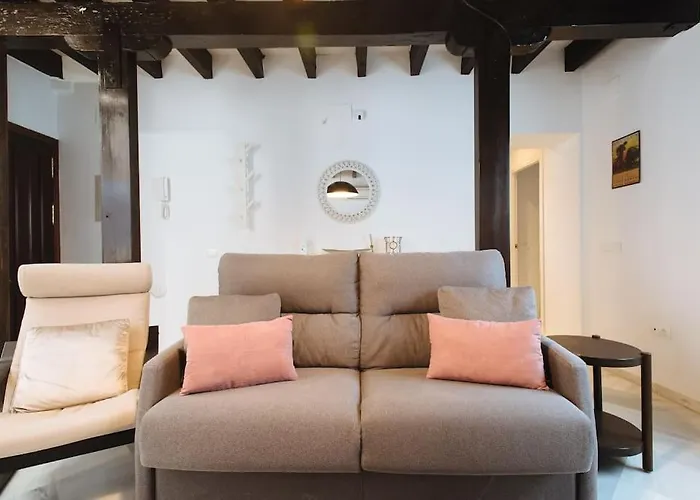 Ad2B Apartment, 300M From Cathedral With 2Br