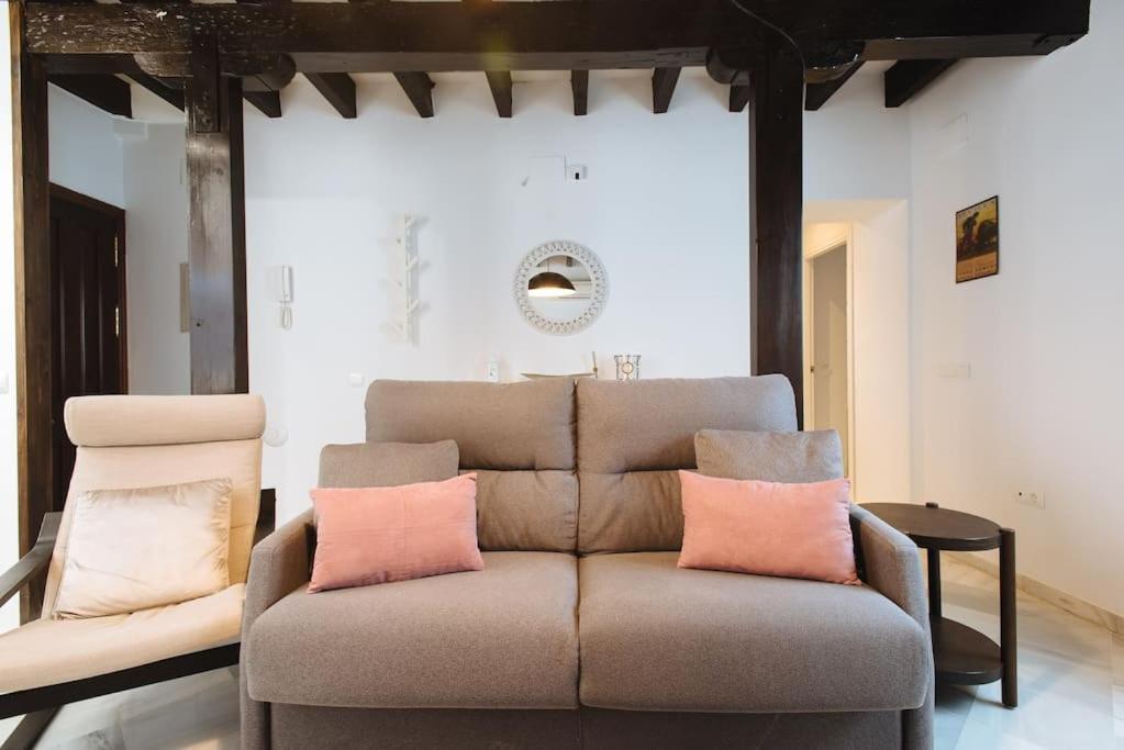 Ad2b Apartment, 300m From Cathedral With 2br Apartment *